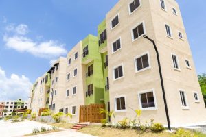 Entrega de los primeros 700 apartamentos del Urbanizaci贸n San Jos茅