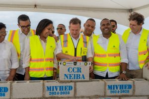 Inicio de la construcci贸n del CCR Neiba.